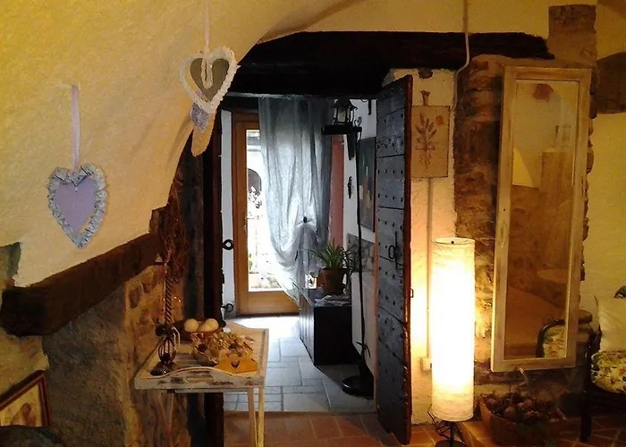 Charming Apartment In Menaggio Old Town