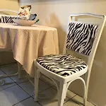 Charming In Old Town Apartman