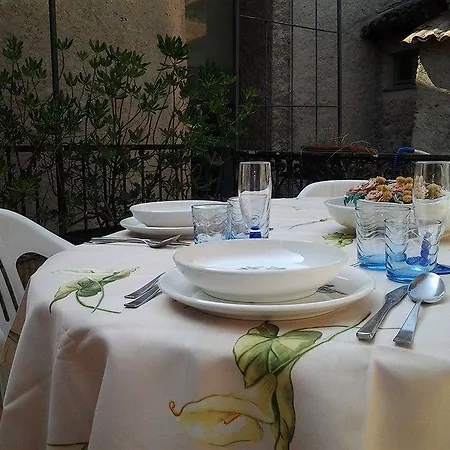 Charming In Old Town Apartman *