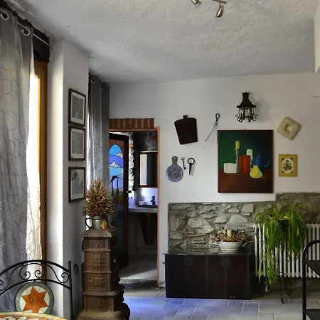 Charming In Old Town Apartman *