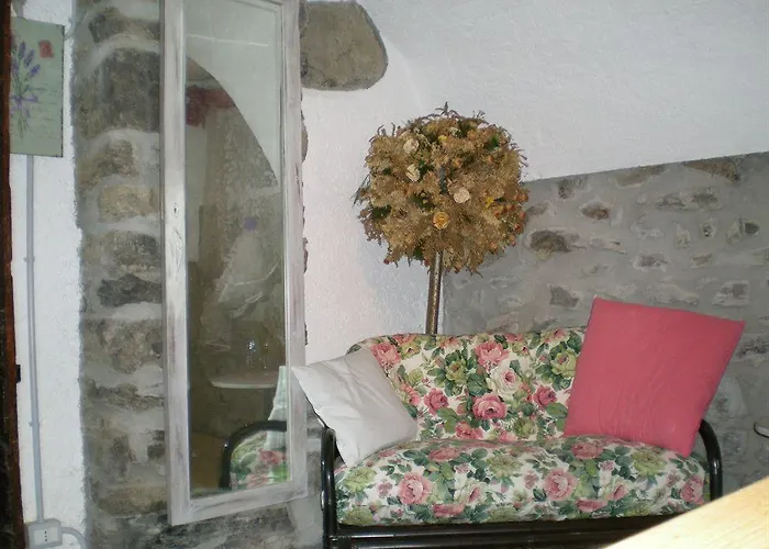 Charming Apartment In Menaggio Old Town メナッジョ