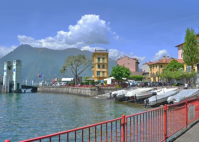 Charming Apartment In Menaggio Old Town アパート *