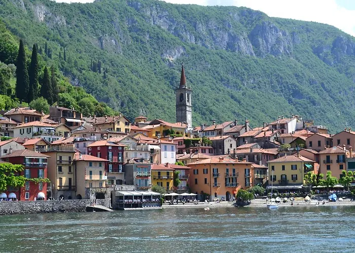Charming Apartment In Menaggio Old Town アパート *