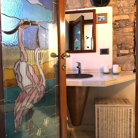 Appartamento Country House Menaggio * Менаджо