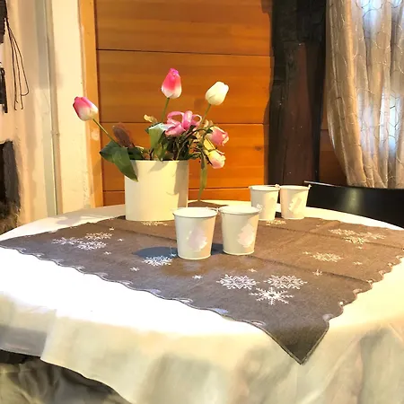 Appartamento Country House Menaggio * Менаджо