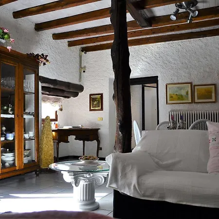 Апартаменты Appartamento Country House Menaggio *
